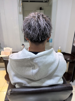 ホワイトメッシュ×ツイストパーマ