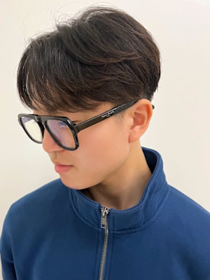 ツーブロックマッシュ 刈り上げ ニュアンスパーマ 20代