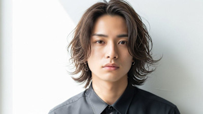 【メンズ】外ハネ×センターパート×ロング