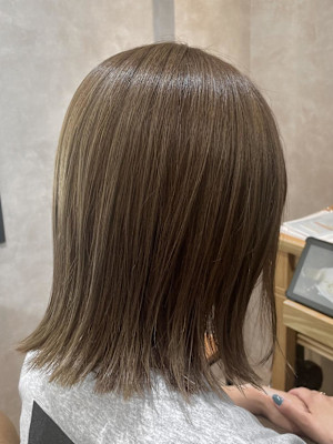 ベージュカラー