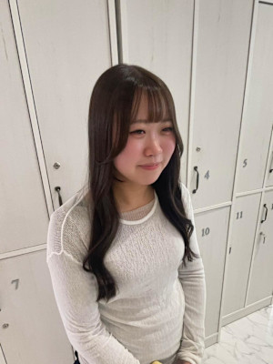 オリーブカラー／オリーブベージュ／オリーブグレージュ