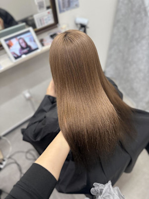 ミルクティー/中明度/ツヤ髪