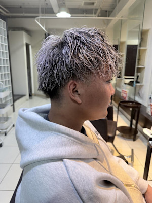 ホワイトメッシュ×ツイストパーマ