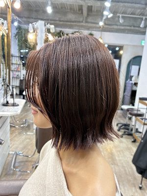 《ai》内巻きも外ハネも簡単！ミディアム×ボブ[