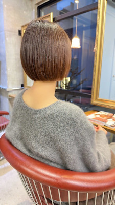 切りっぱなしボブ