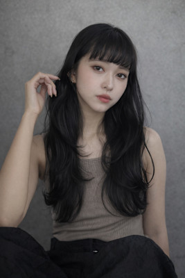 透明感カラー　髪質改善　レイヤーカット　TOMOKI