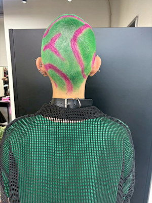 オーダーメイド　デザインカラー　ケアブリーチカラー　ウルフ