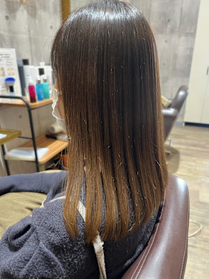 ミディアム／縮毛矯正