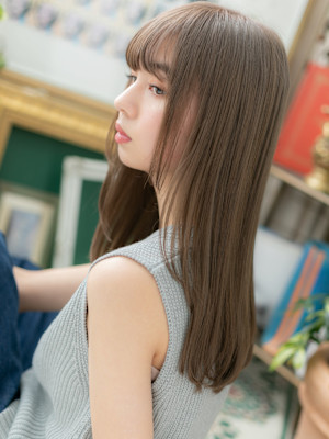 グレイアッシュ黒髪前下がりエアストレート　ダークグレー