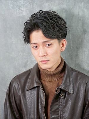 ヒロ銀座ヘアーサロン神田店×スタイル