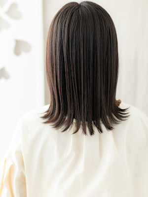 ダークアッシュくびれミディアム小顔マレットヘア30代40代