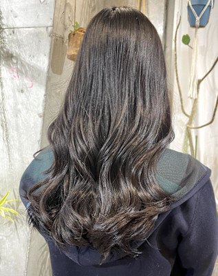 ツヤ髪　暗髪ロング