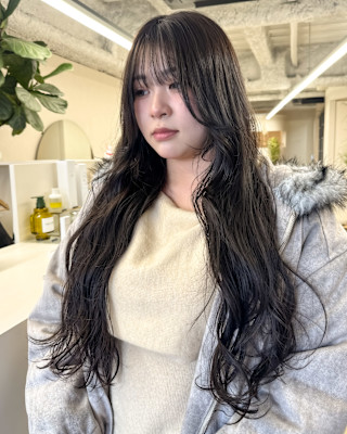 ダークブラウン