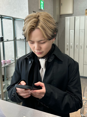 エンドカラー(ブリーチ/センターパート/デザインカラー)