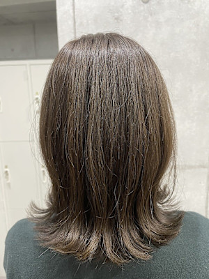 ブリーチなしオリーブベージュ