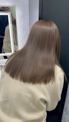  『ROW横浜』カーキカラー