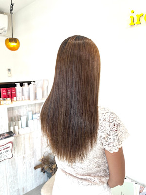 サラ艶縮毛矯正