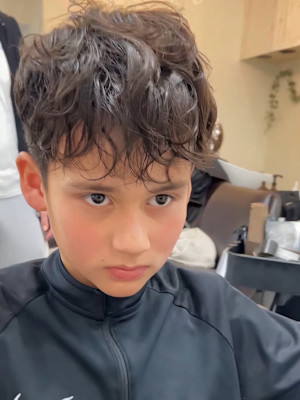 キッズ外国人風パーマ