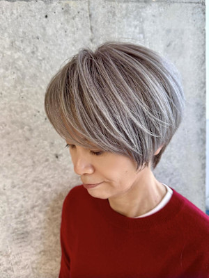 白髪ぼかし/プラチナシルバー/脱白髪染め