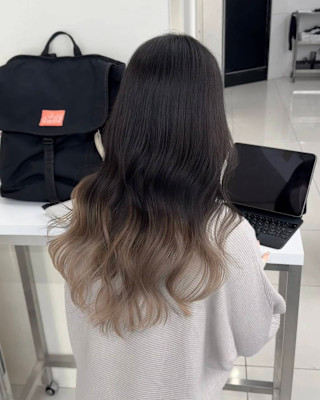 グラデーションベージュ