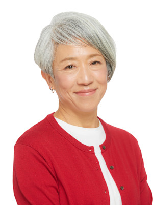 60代グレイヘアの方に◎骨格補正ショート