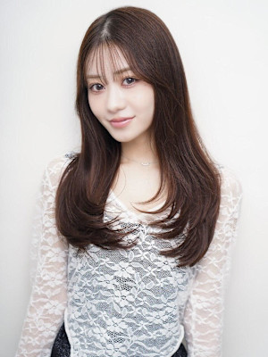 アッシュブラウン レイヤーカット 韓国ヘア 髪質改善 顔周り