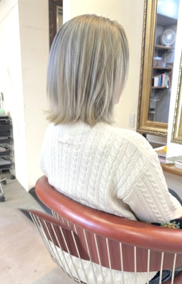 ブリーチカラー　シルバーアッシュ