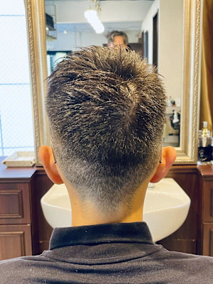 【30代 男性】ロンドン刈上げショート（大宮/バーバー）