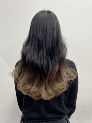 グラデーションピンクベージュ