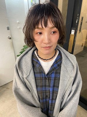 レイヤーボブ　ハイライト　白髪ぼかし