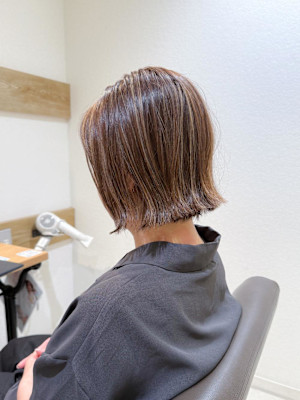 白髪ぼかし細めハイライト30代40代50代ブルーグレージュ