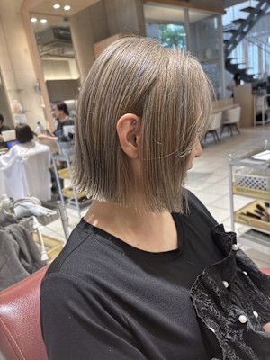 ミルクティーベージュ/ブリーチカラー/ベージュ系カラー