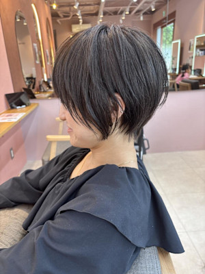 ショート/トーンダウン/ダークグレー/ショートヘア