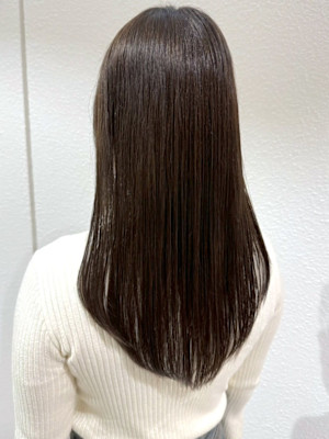 オリーブアッシュベージュ 透明感カラー ツヤ髪ロング 20代