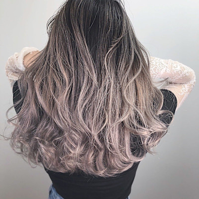 外国人風×ピンクベージュ ×ハイライトグラデーションカラー