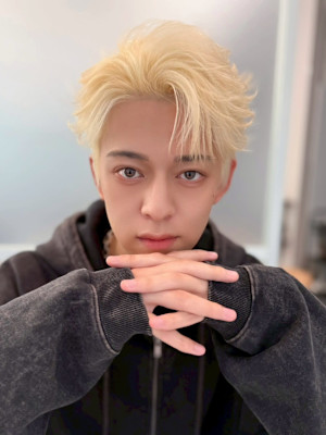 Men’s salon Zina 天神×スタイル