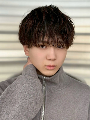 Men’s salon Zina 天神×スタイル