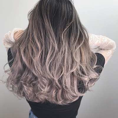 バレイヤージュハイライトグラデーション・ピンクベージュカラー