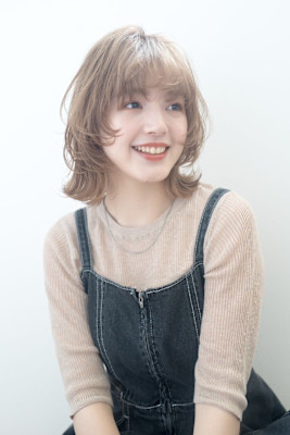 ハイトーンベージュ/ウルフレイヤー/ハイトーンウルフ