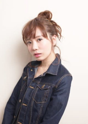 ミディアムのお団子スタイル