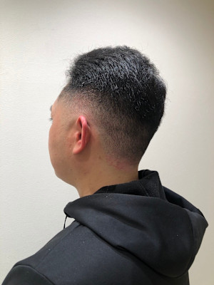 【麻布十番/メンズカット】スキンフェード　癖毛　30代