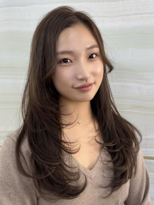 《鈴木茉奈》アッシュブラウン/ざくざくレイヤー/大宮