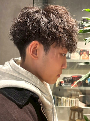 プードルパーマ アッシュブラウン 刈り上げ ツーブロック