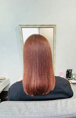 ツヤ映えストレート✕くすみピンク