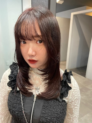 ワインレッドカラー×レイヤーカット