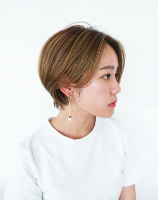 ゴールドベージュ　ハイトーンショート