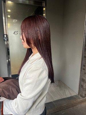 レッドブラウン×ロングレイヤースタイル