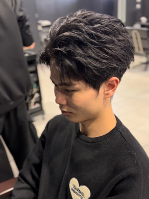 センターパート×ニュアンスパーマ×フェザーパーマ×men's