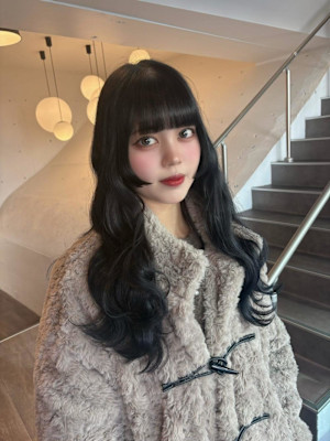 ブルーブラック