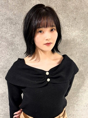 外ハネボブ 顔周りレイヤーカット 前髪カット アッシュグレー